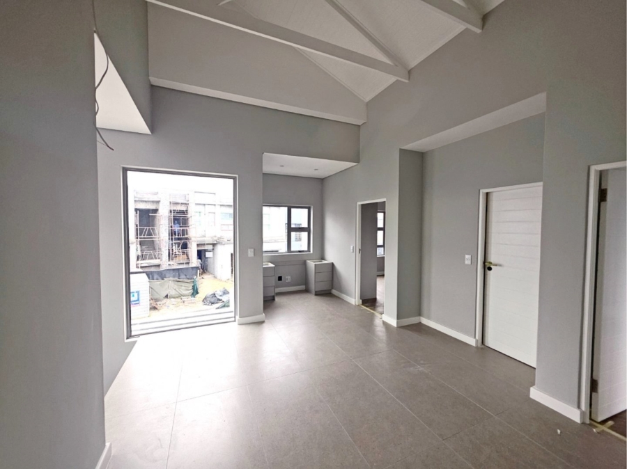  Bedroom Property for Sale in Sandown Western Cape